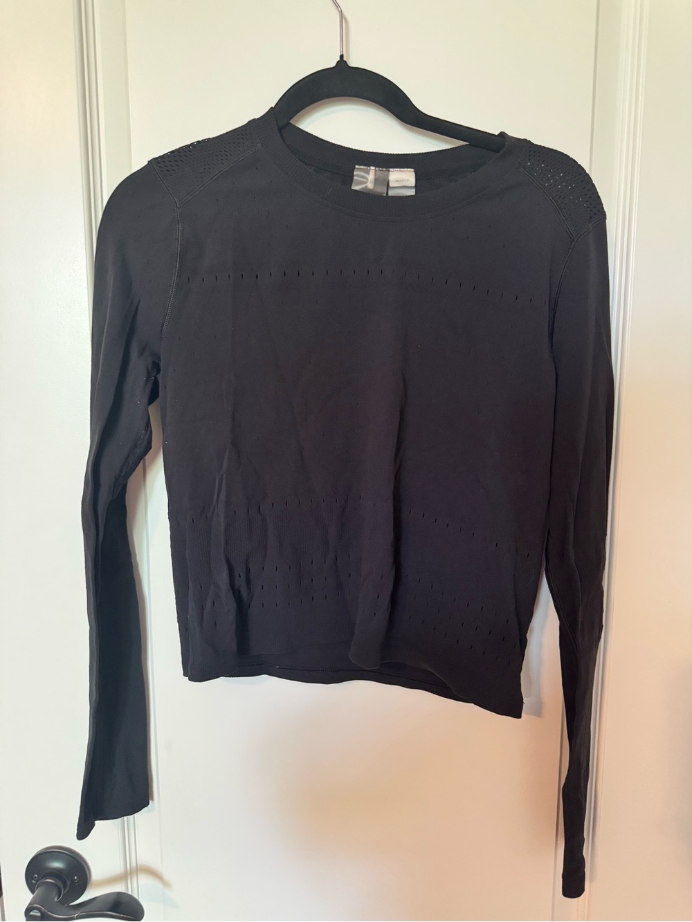 CALIA by Carrie Underwood Black Long-Sleeve Crewneck Top